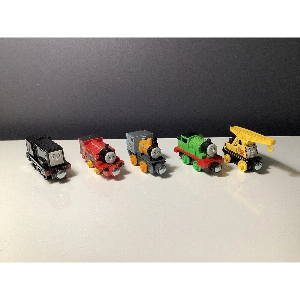 Thomas And Friends Die cast Metal Magnetic Take-n-Play Series Trains Lot Of 5